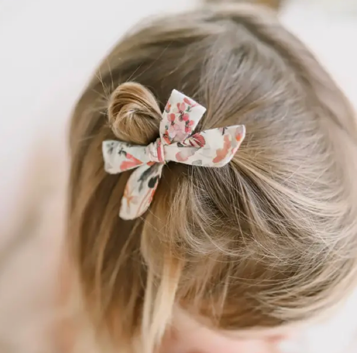 Petite Bow Clip - Stella