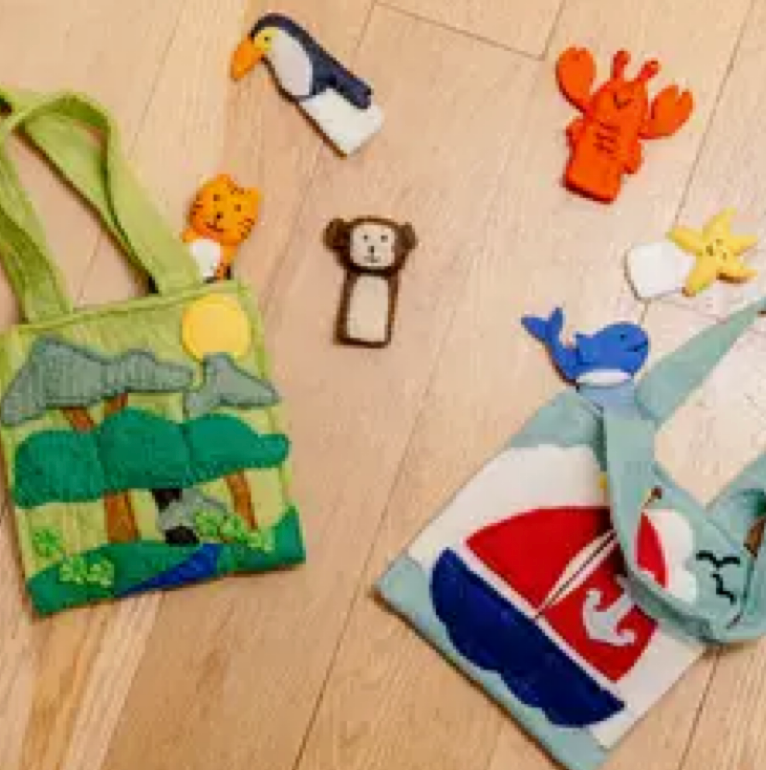 Felt Puppet Tote - Rainforest Friends