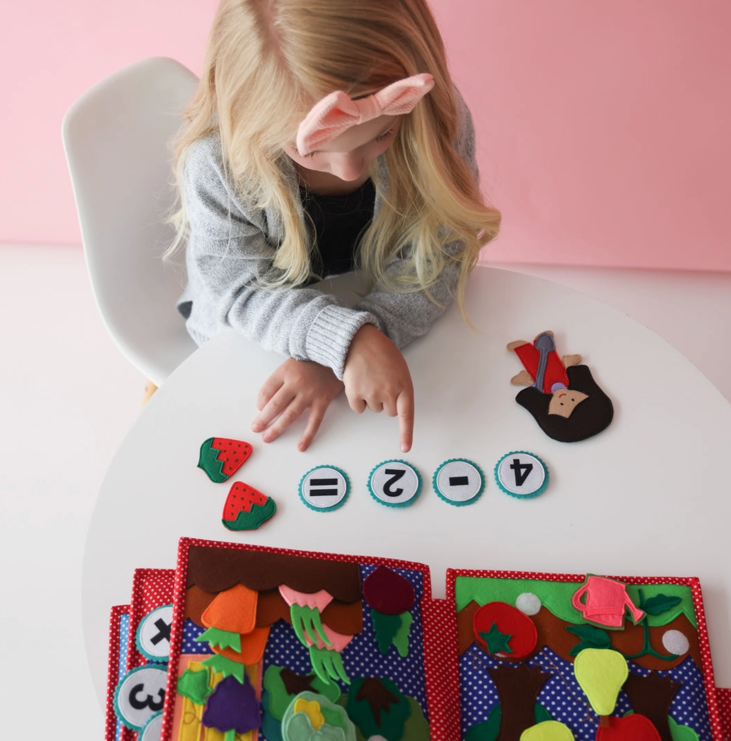 Little Farm Numeracy Quiet Book - Maxi