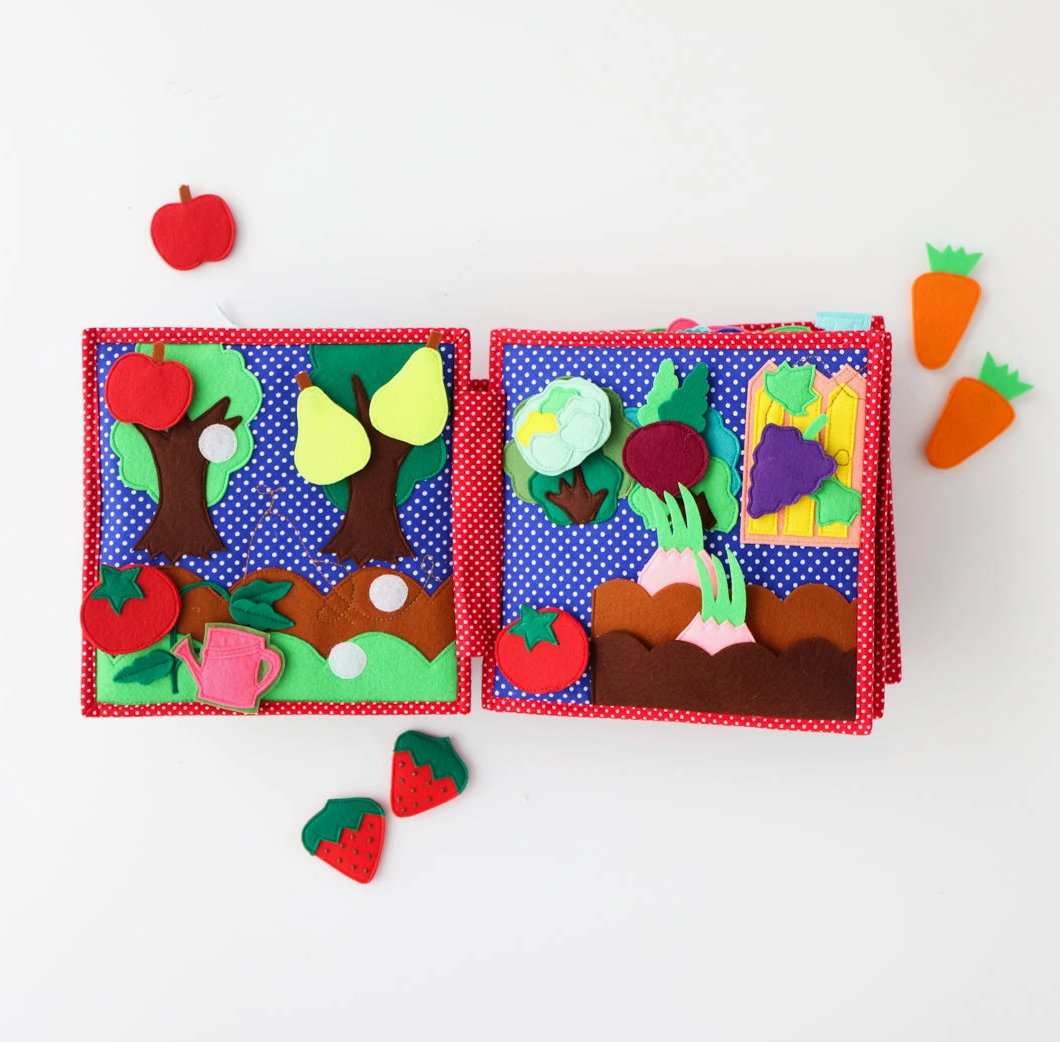 Little Farm Numeracy Quiet Book - Maxi